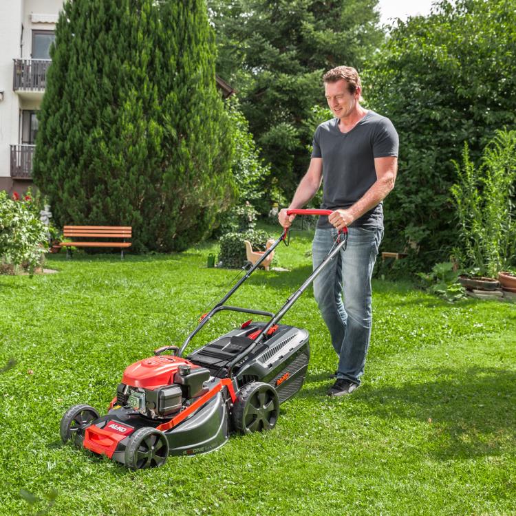 AL-KO Comfort 51.0 SP-A Petrol Self Propelled Lawnmower (51cm Cut)  - AK119944-6.jpg