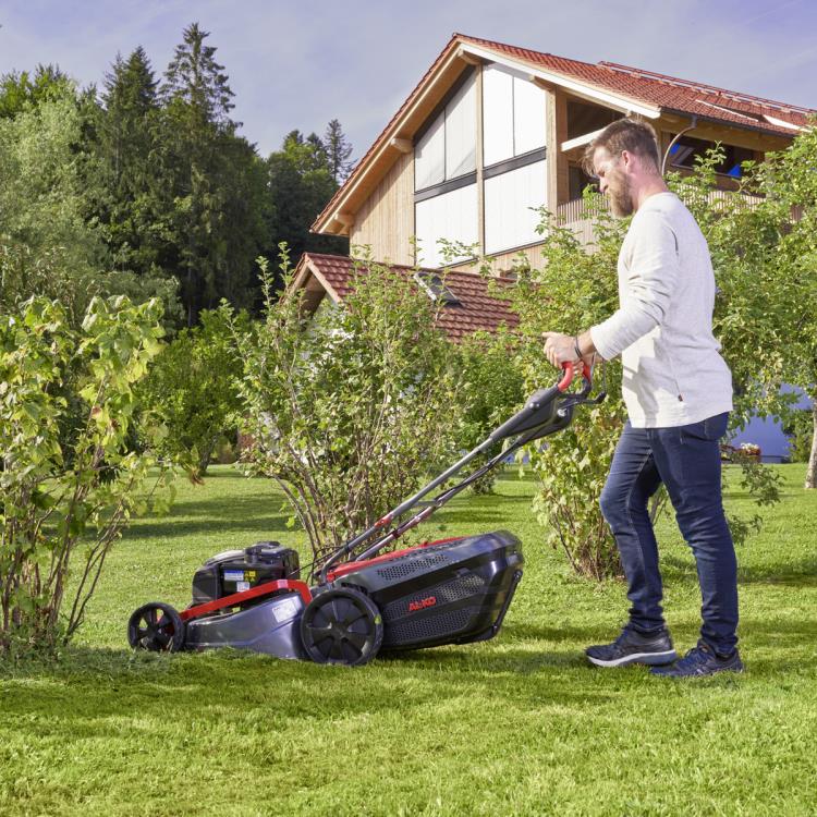 AL-KO Premium 520 VSi-B Petrol Electric Start Variable Speed Lawnmower (51cm Cut)  - AK119948-8.jpg