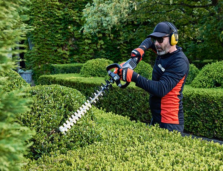 Echo 56v Lightweight, 56cm Professional Hedge Trimmer DHC-2200R - DHC-2200RImage3.jpg