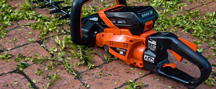 Echo 56v Lightweight, 56cm Professional Hedge Trimmer DHC-2200R - DHC-2200RImage6.jpg