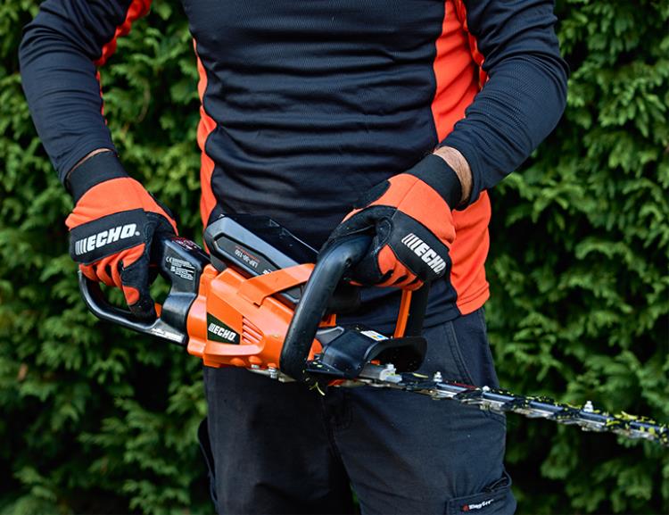 Echo 56v Lightweight 71cm professional Hedge Trimmer DHC-2800R - DHC-2800RImage3.jpg