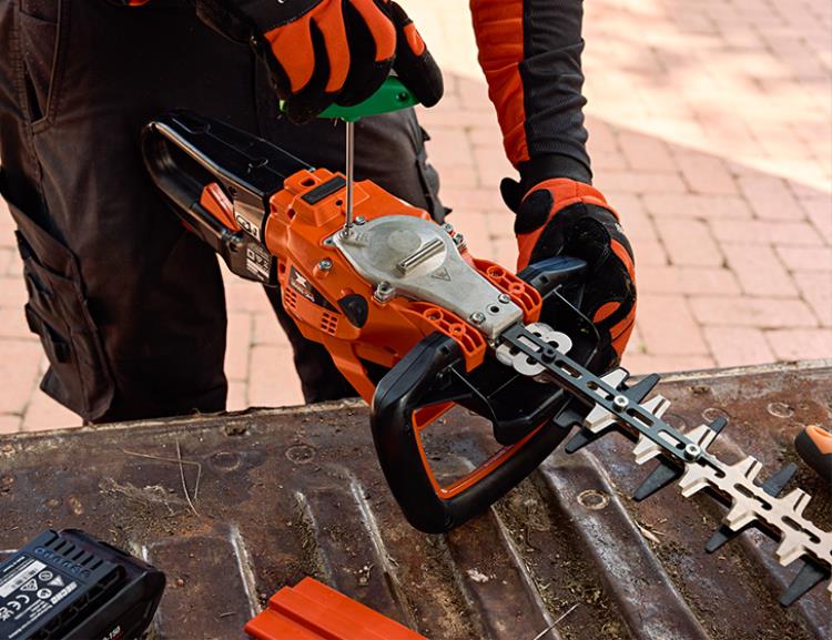 Echo 56v Lightweight 71cm professional Hedge Trimmer DHC-2800R - DHC-2800RImage4.jpg